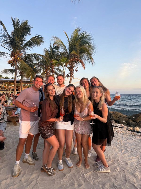 Délano op Curaçao - De Kracht van Sport