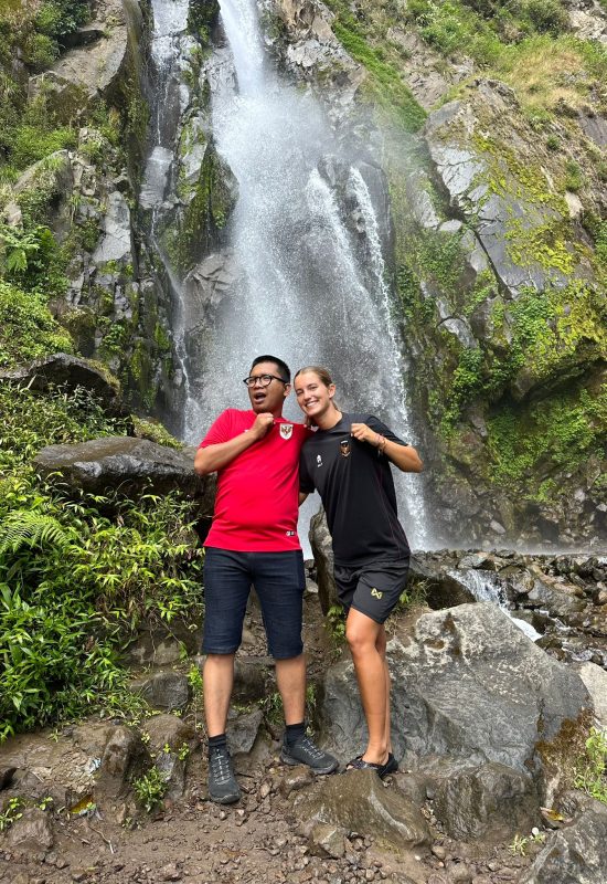 Loïs in Indonesia - volunteer story - The Power of Sports