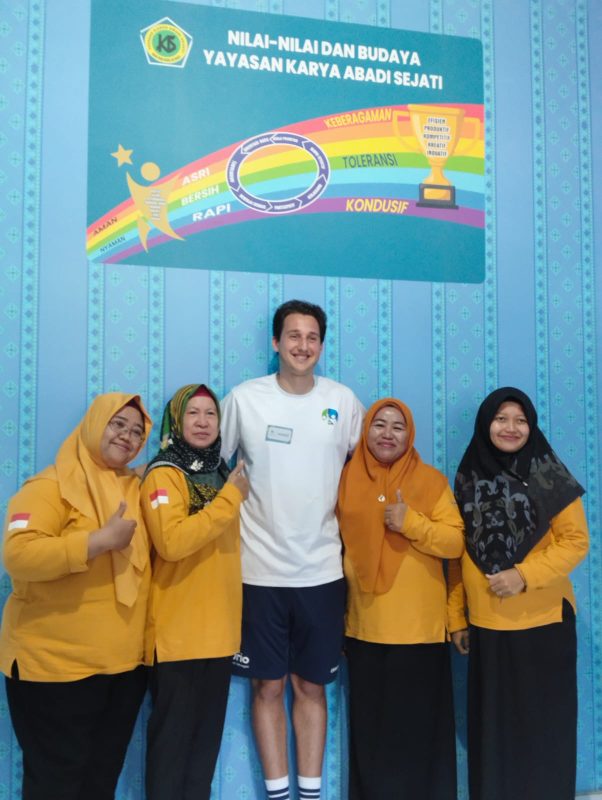 Justin in Indonesia - volunteer story - The Power of Sports